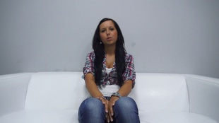 1. Download full pics of Karolina (22) from czechcasting.com