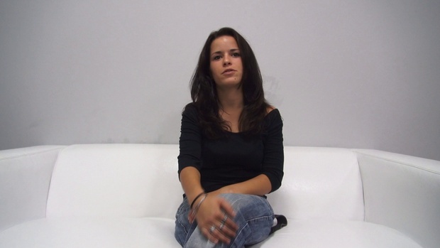 1. Download full pics of CZECH CASTING - VERONIKA (7917) from czechcasting.com