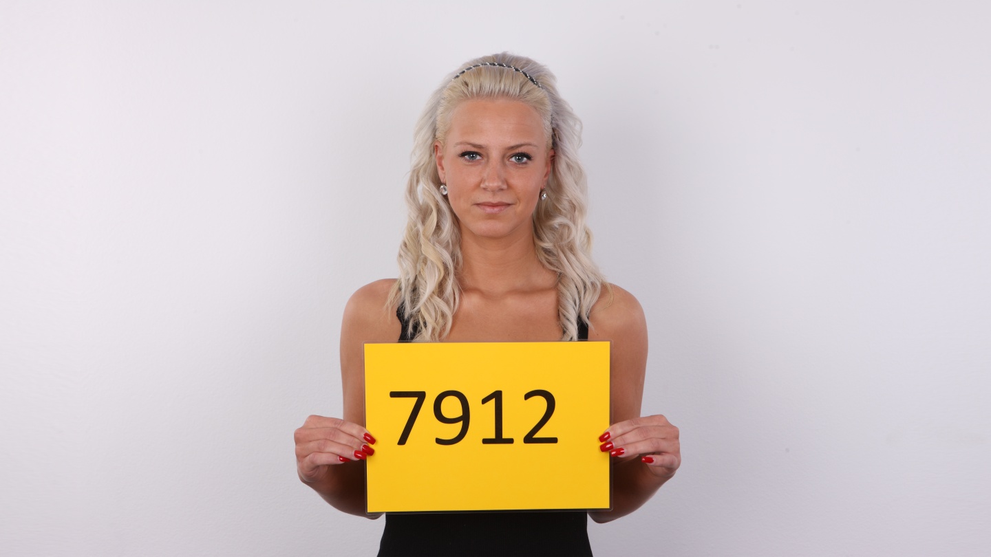 Nikola (20)