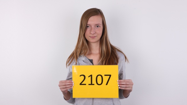 Michaela (18)