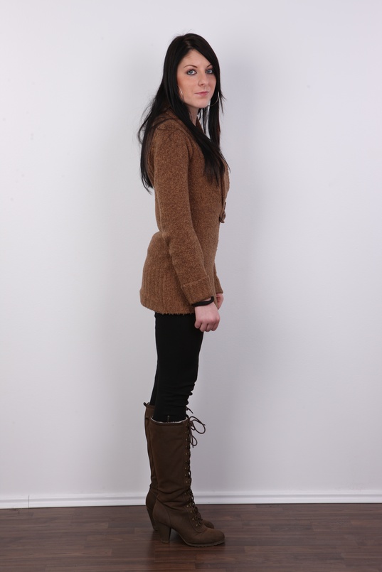 3. Download full pics of Kristyna (22) from czechcasting.com