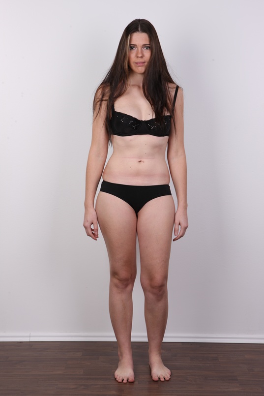 6. Download full pics of Michaela (24) from czechcasting.com