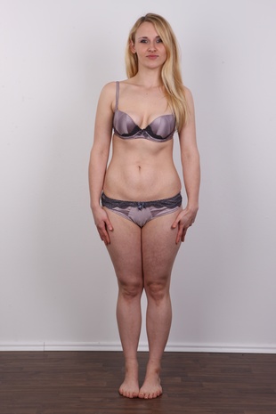 9. Download full pics of model Marketa (23) from czechcasting.com