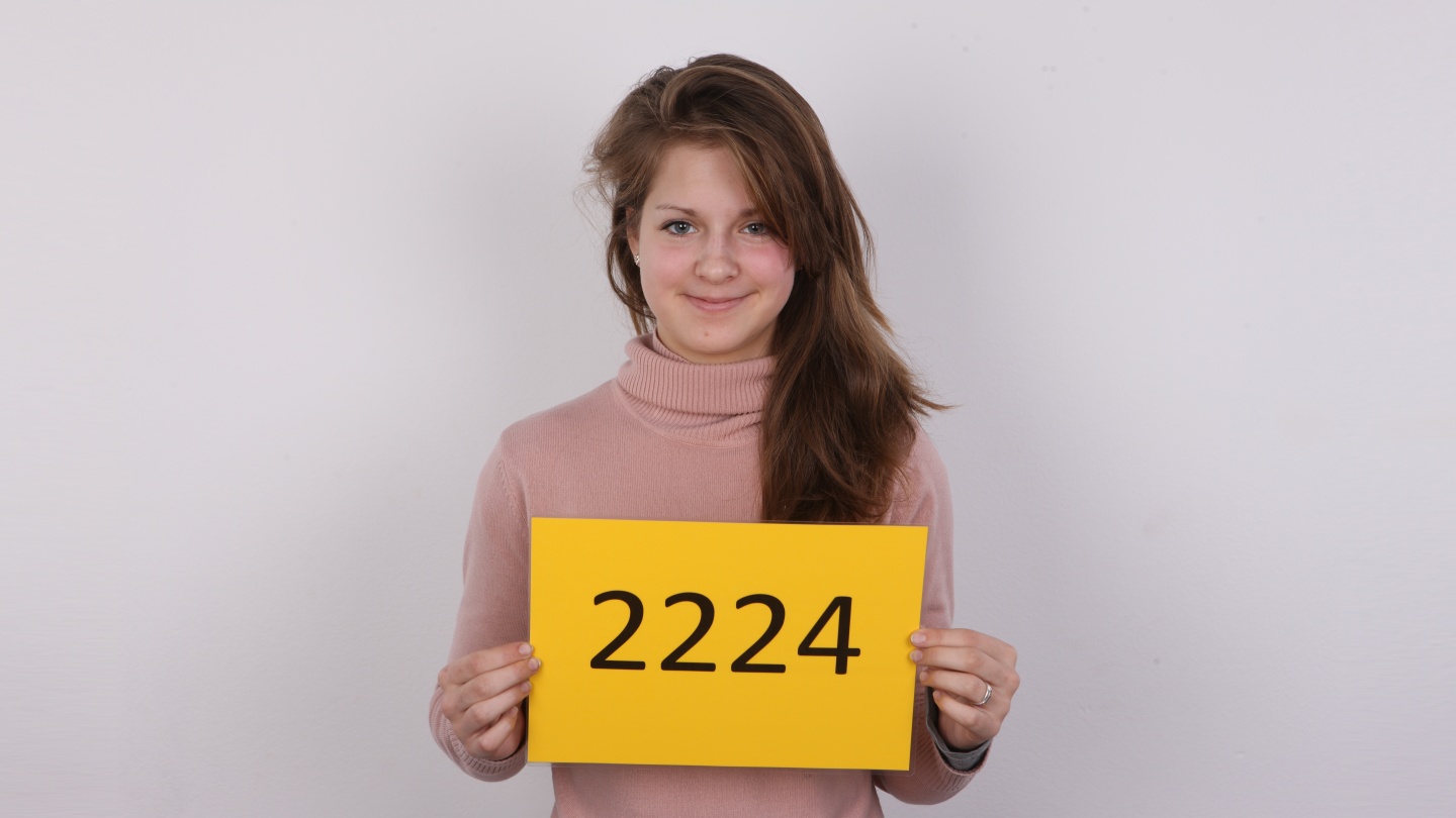 Dominika (18)
