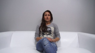 1. Download full pics of Denisa (20) from czechcasting.com