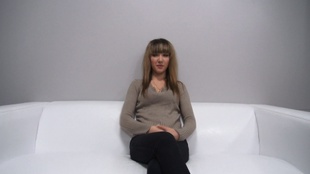 1. Download full pics of Elena (21) from czechcasting.com