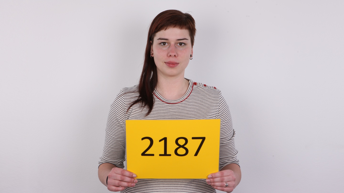 Daniela (21)