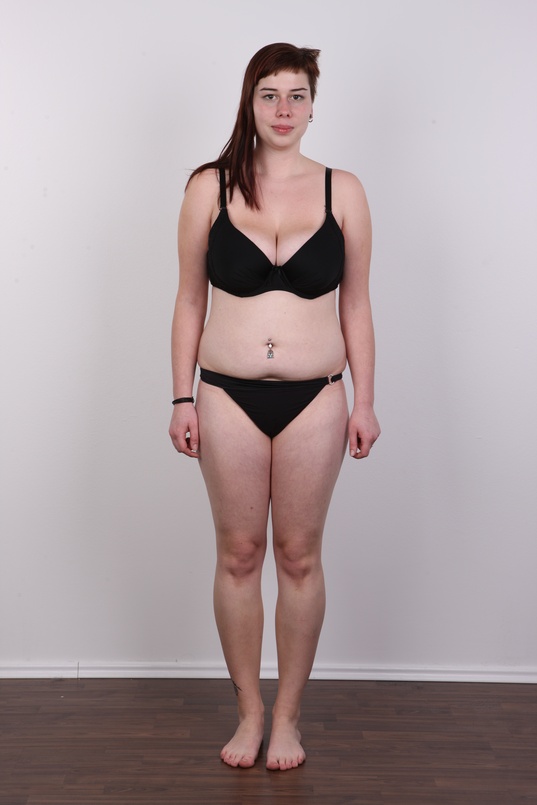 9. Download full pics of Daniela (21) from czechcasting.com