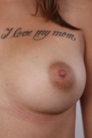 14. Download full pics of model Aneta (19) from czechcasting.com