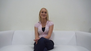 1. Download full pics of Kristyna (19) from czechcasting.com