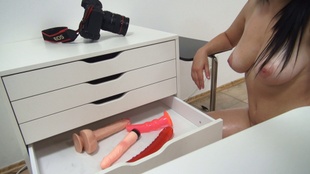 8. Download full pics of Alina (19) from czechcasting.com