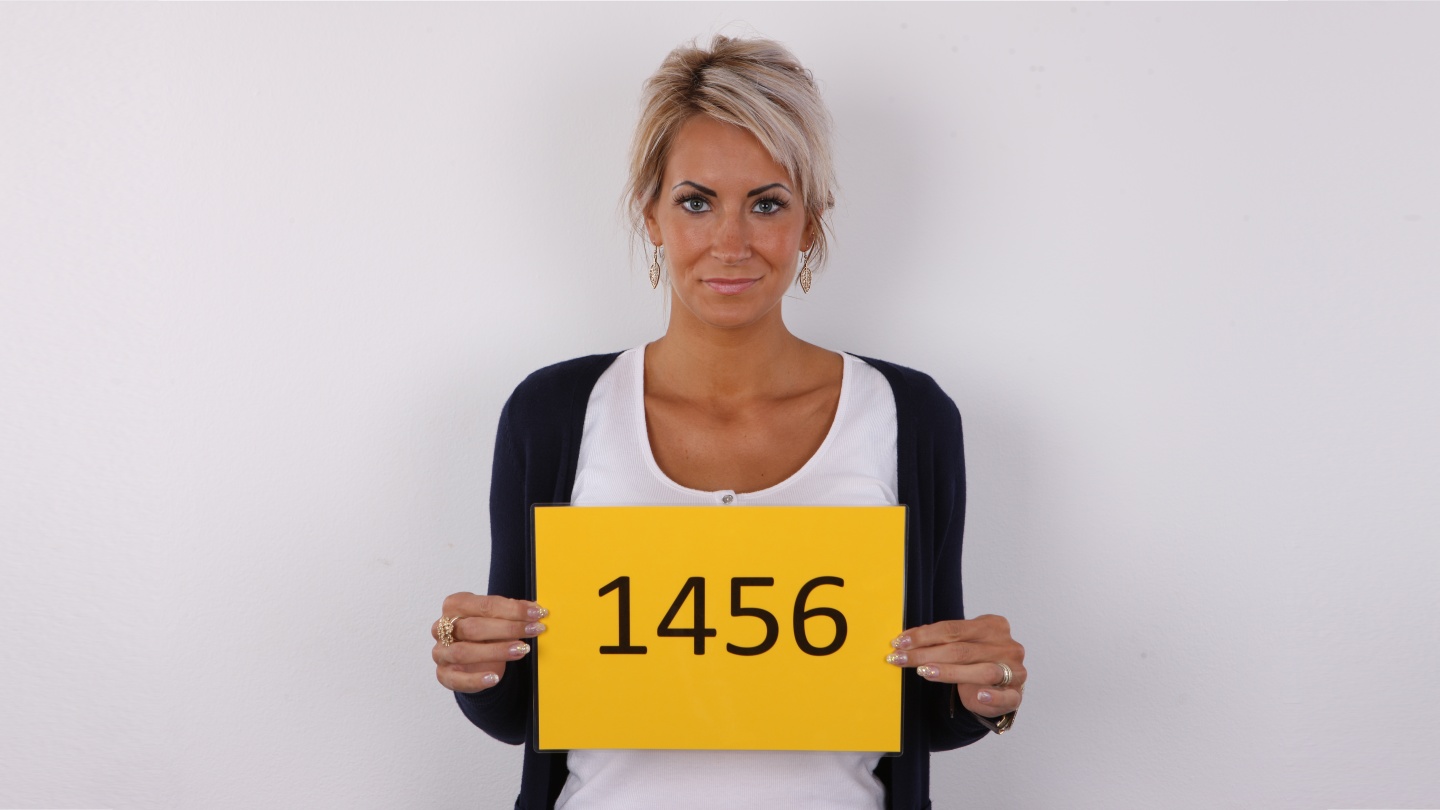 Martina (25)