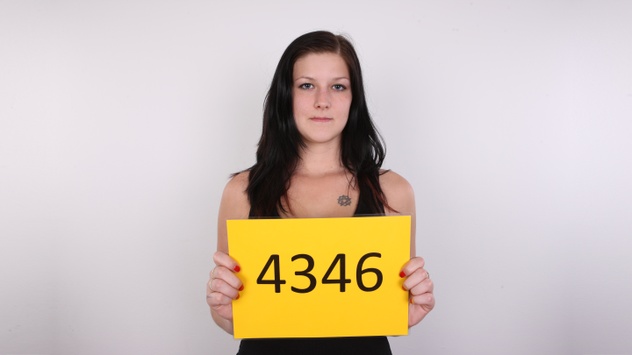 Eva (22)
