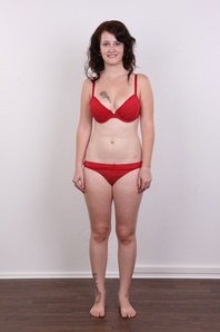 6. Download full pics of Jitka (21) from czechcasting.com