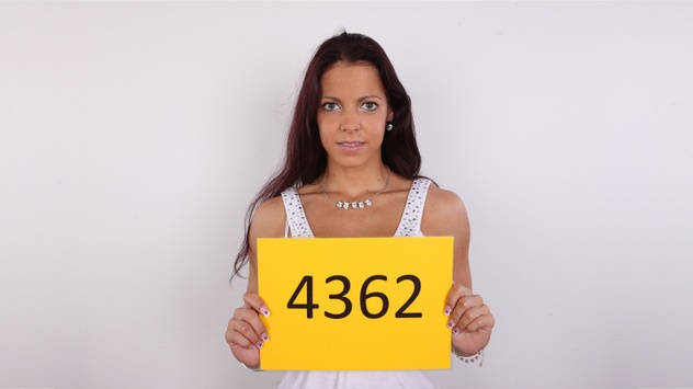 Czech Casting: Ivana (25)