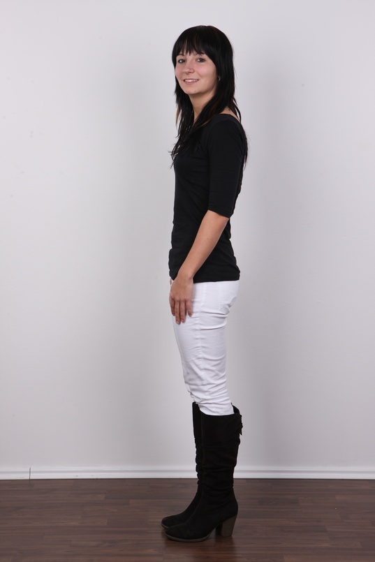 3. Download full pics of Kristyna (22) from czechcasting.com