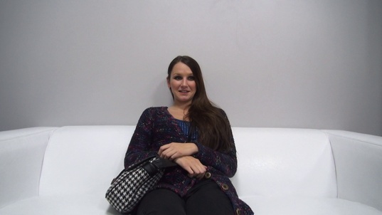 1. Download full pics of Lucie (22) from czechcasting.com