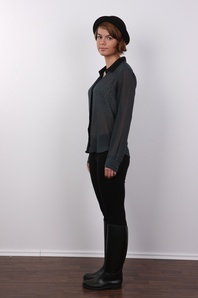 3. Download full pics of Lenka (21) from czechcasting.com