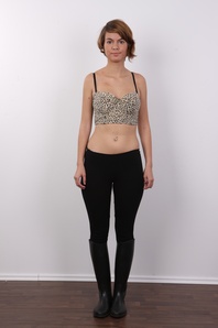 4. Download full pics of Lenka (21) from czechcasting.com