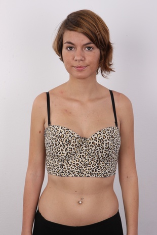 6. Download full pics of model Lenka (21) from czechcasting.com