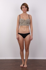 7. Download full pics of Lenka (21) from czechcasting.com