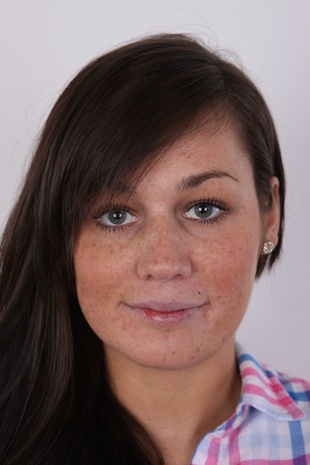1. Download full pics of model Sabina (23) from czechcasting.com