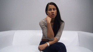 1. Download full pics of Veronika (23) from czechcasting.com