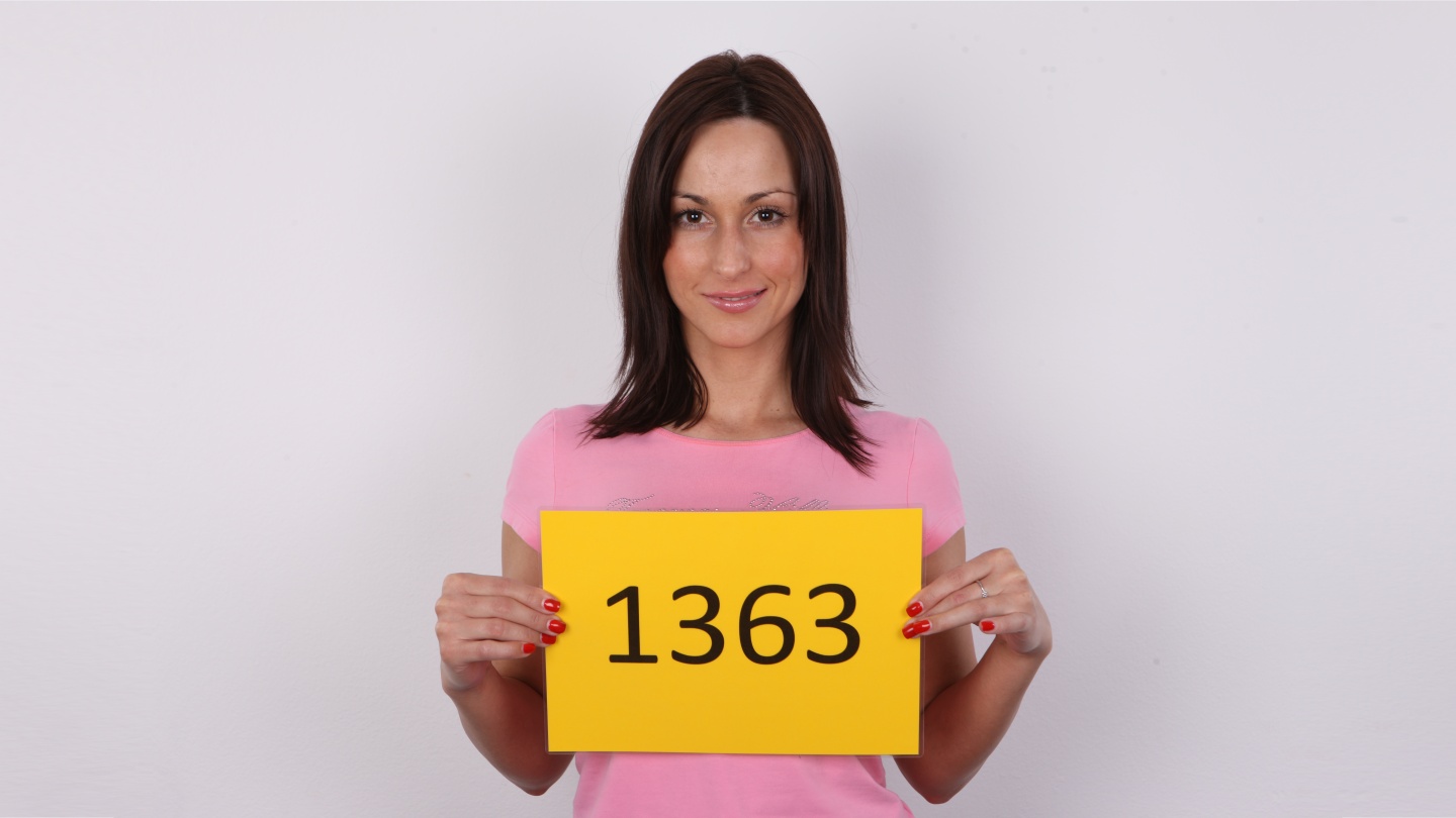 Simona (29)