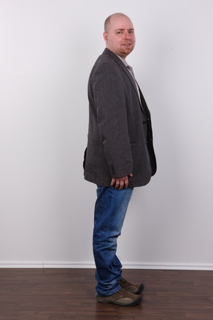 4. Download full pics of model Stepan (38) from czechcasting.com