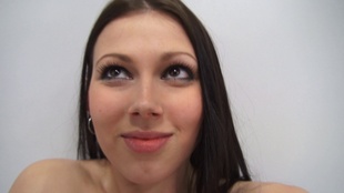 5. Download full pics of Mila (19) from czechcasting.com