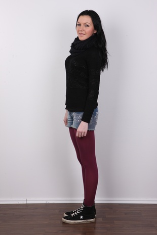 3. Download full pics of model Denisa (18) from czechcasting.com