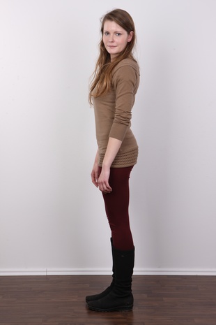 3. Download full pics of model Lucie (22) from czechcasting.com