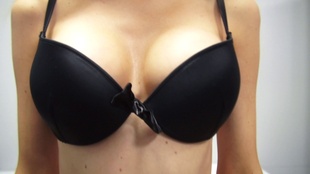 2. Download full pics of Sarka (24) from czechcasting.com