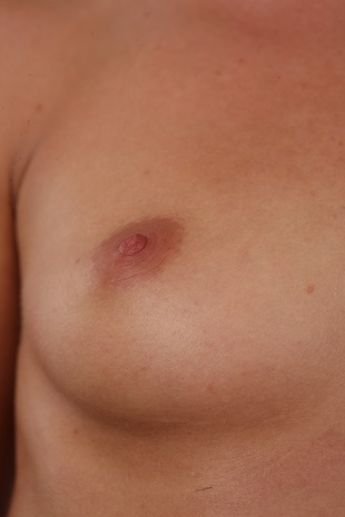 9. Download full pics of model Radka (25) from czechcasting.com