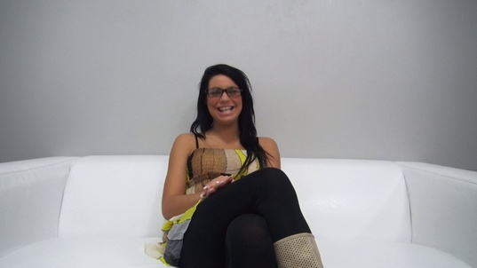 1. Download full pics of Zuzana (22) from czechcasting.com