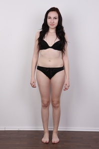 7. Download full pics of Jana (18) from czechcasting.com