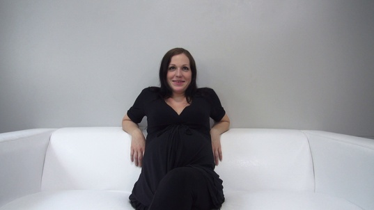 1. Download full pics of Edita (25) from czechcasting.com