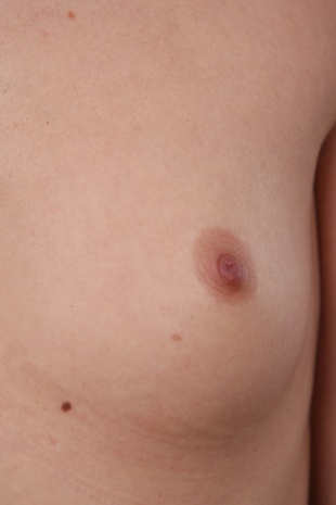 10. Download full pics of model Nikola (23) from czechcasting.com