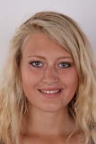 1. Download full pics of Nikola (22) from czechcasting.com