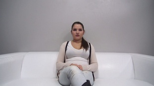 1. Download full pics of Natalie (18) from czechcasting.com