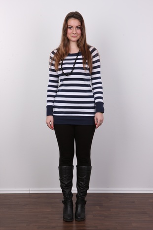 2. Download full pics of model Katerina (21) from czechcasting.com