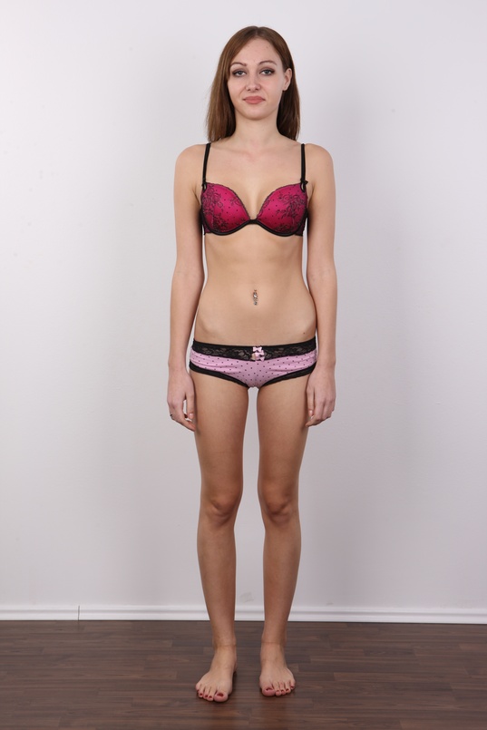 7. Download full pics of Kristyna (18) from czechcasting.com