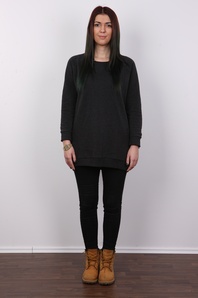 2. Download full pics of Nikol (22) from czechcasting.com