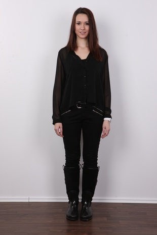 2. Download full pics of model Monika (20) from czechcasting.com