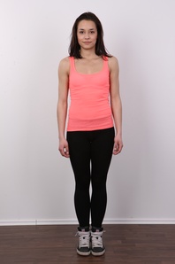 2. Download full pics of Karolina (20) from czechcasting.com