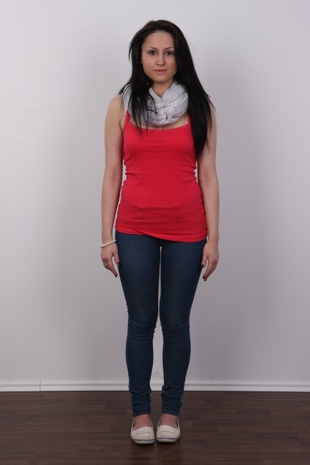 2. Download full pics of model Barbora (24) from czechcasting.com