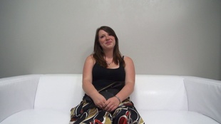 1. Download full pics of Denisa (20) from czechcasting.com