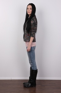 3. Download full pics of Michaela (21) from czechcasting.com