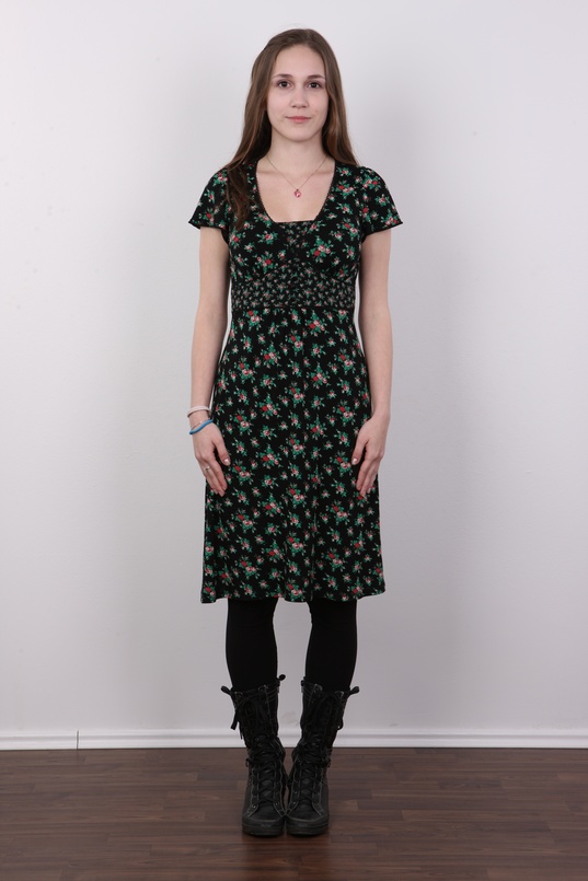 2. Download full pics of Klara (18) from czechcasting.com