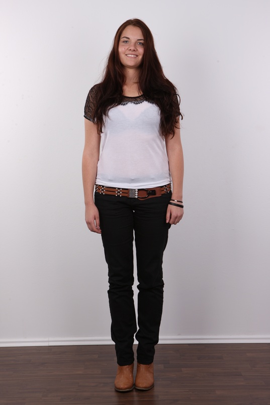 2. Download full pics of Marketa (21) from czechcasting.com
